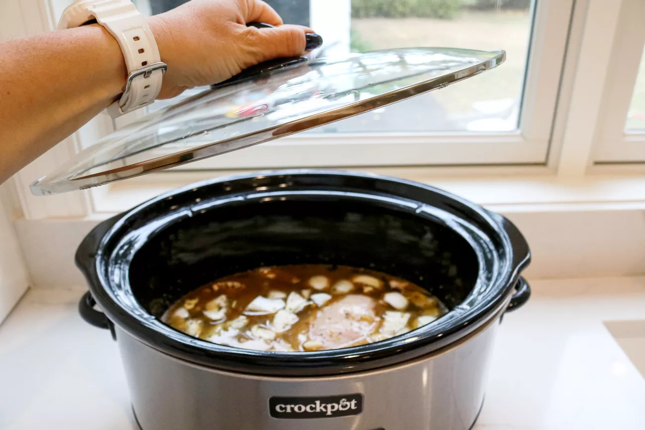 How to Make Chili in a Crock Pot: The Ultimate Easy Recipe